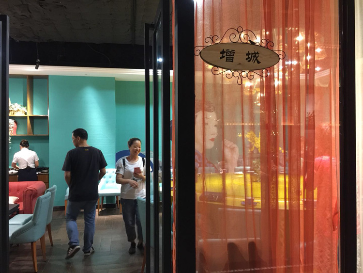 国产亚洲美日韩AV中文字幕无码成人