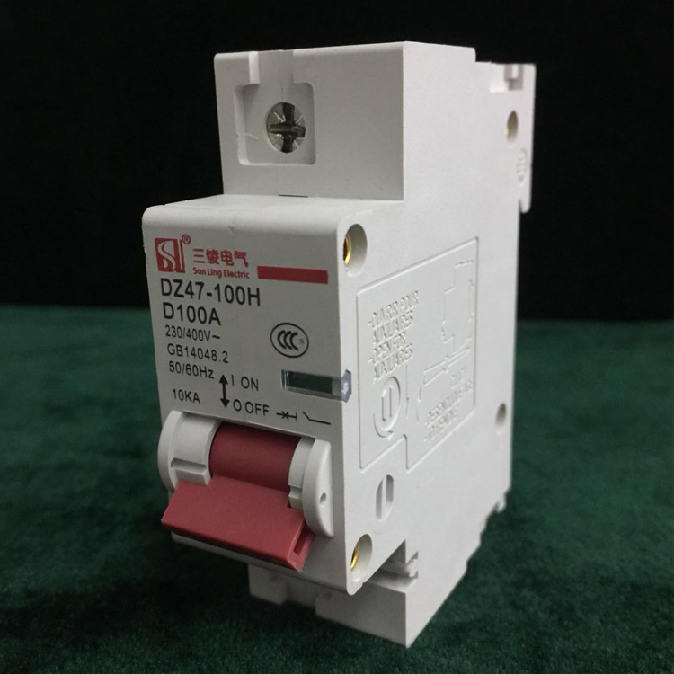 国产亚洲美日韩AV中文字幕无码成人