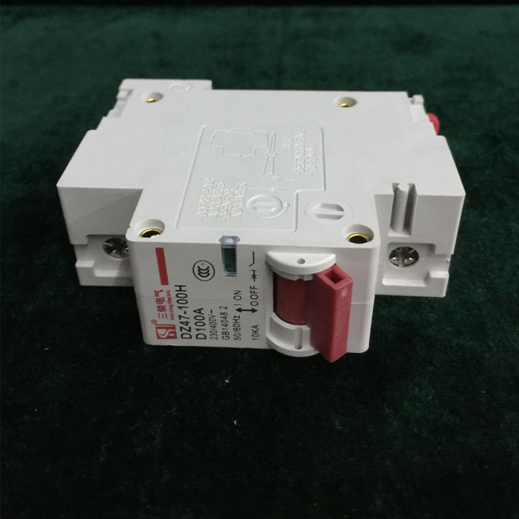 国产亚洲美日韩AV中文字幕无码成人