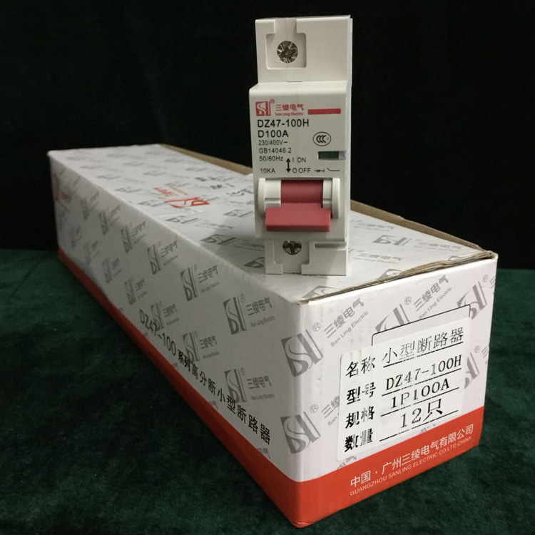 国产亚洲美日韩AV中文字幕无码成人