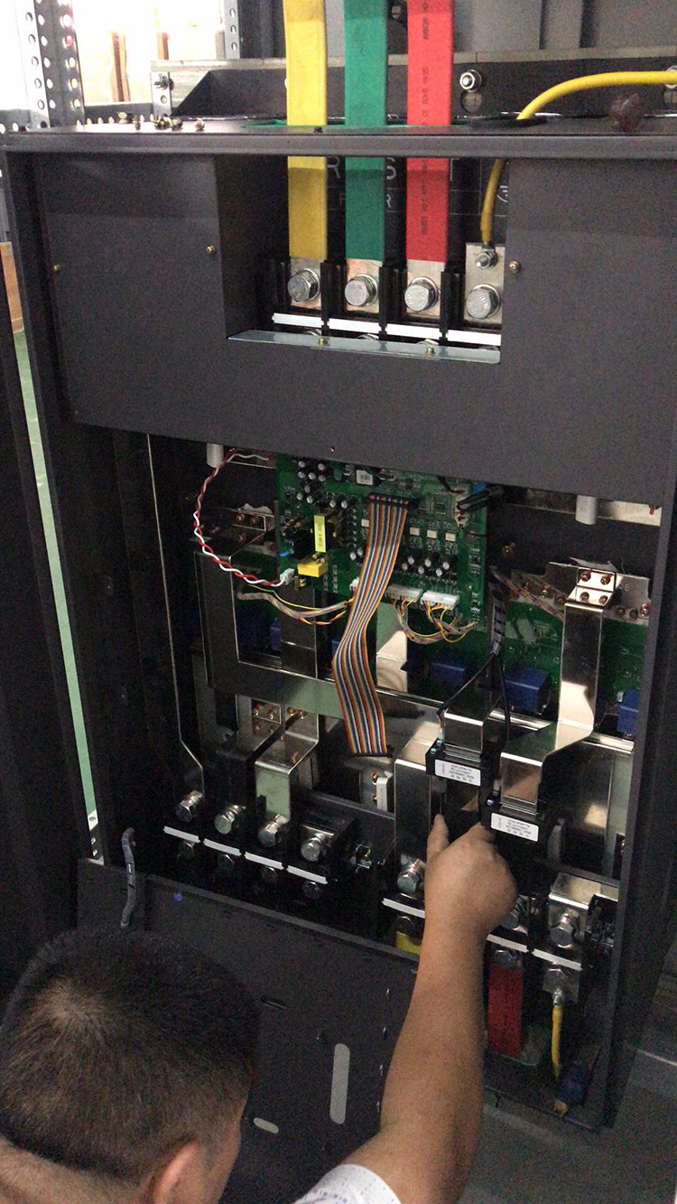 国产亚洲美日韩AV中文字幕无码成人