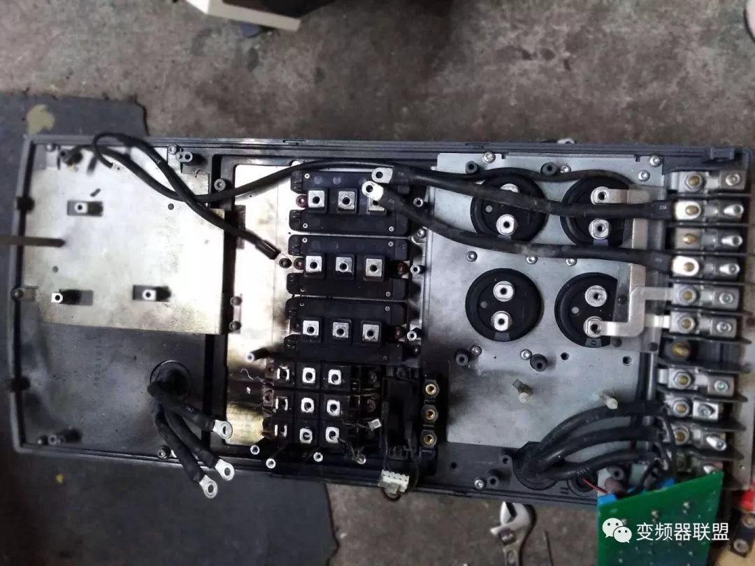 国产亚洲美日韩AV中文字幕无码成人