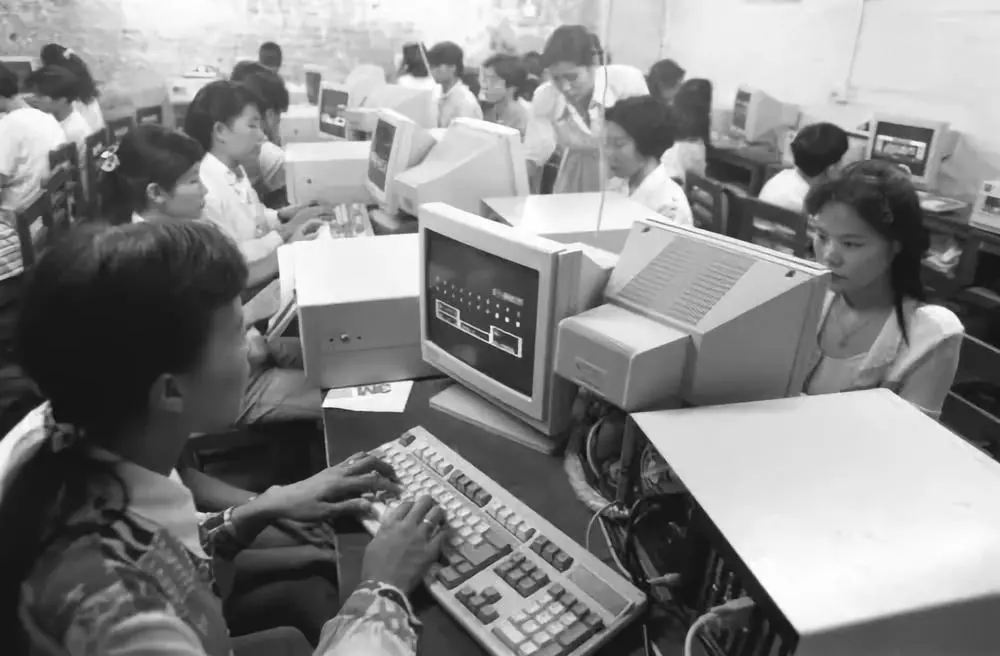 国产亚洲美日韩AV中文字幕无码成人