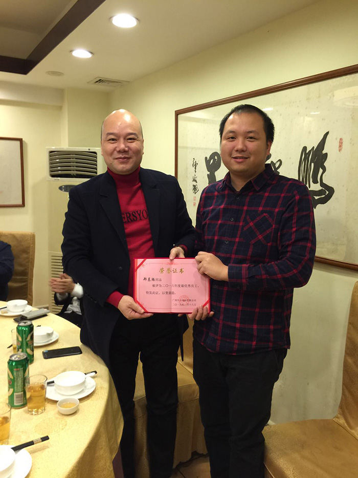 国产亚洲美日韩AV中文字幕无码成人