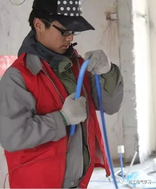 国产亚洲美日韩AV中文字幕无码成人