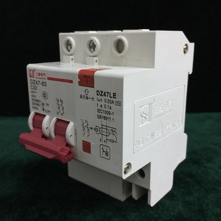 国产亚洲美日韩AV中文字幕无码成人