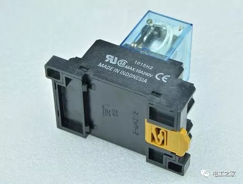 国产亚洲美日韩AV中文字幕无码成人