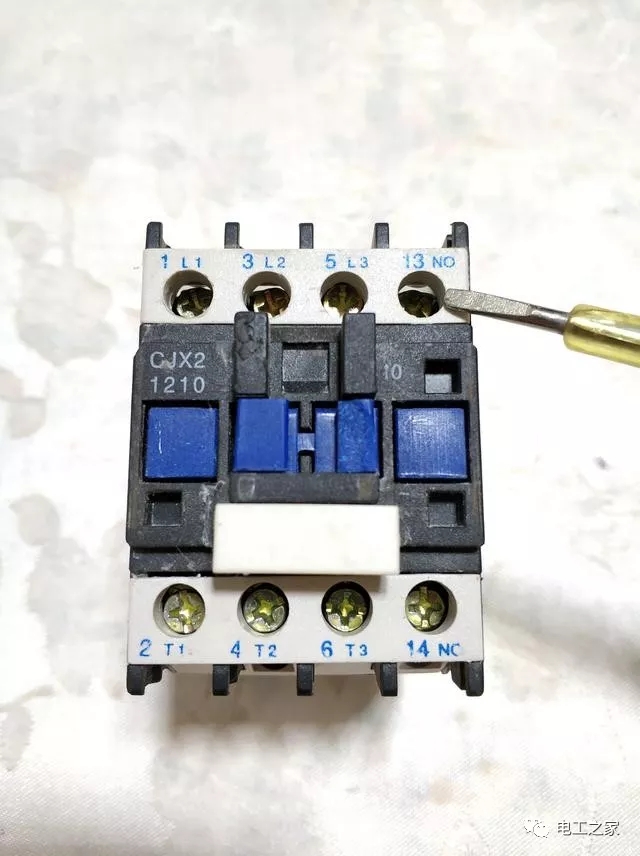 国产亚洲美日韩AV中文字幕无码成人