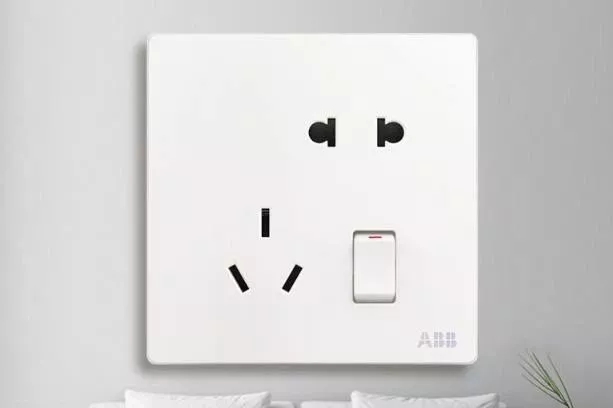 国产亚洲美日韩AV中文字幕无码成人