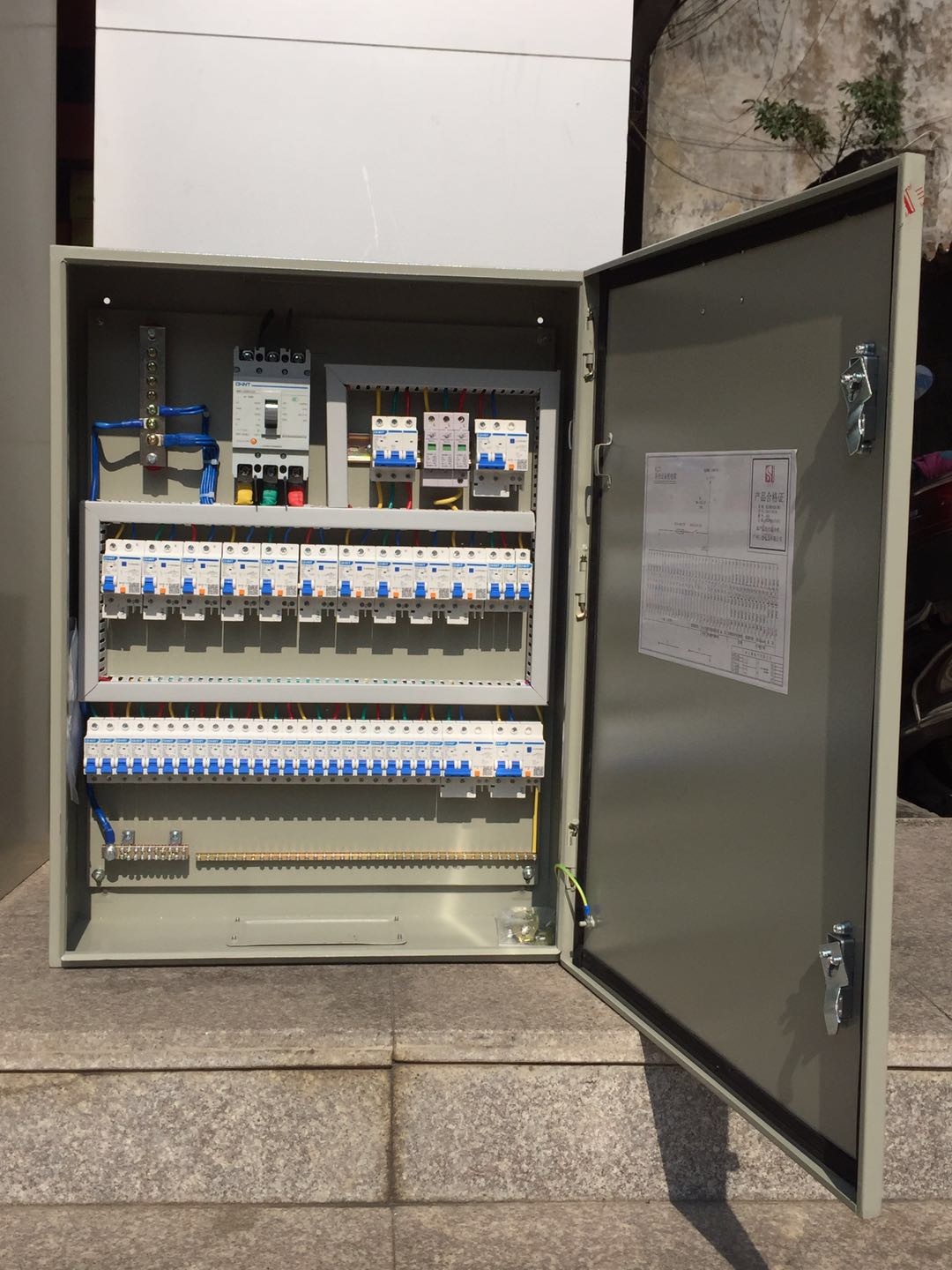 国产亚洲美日韩AV中文字幕无码成人