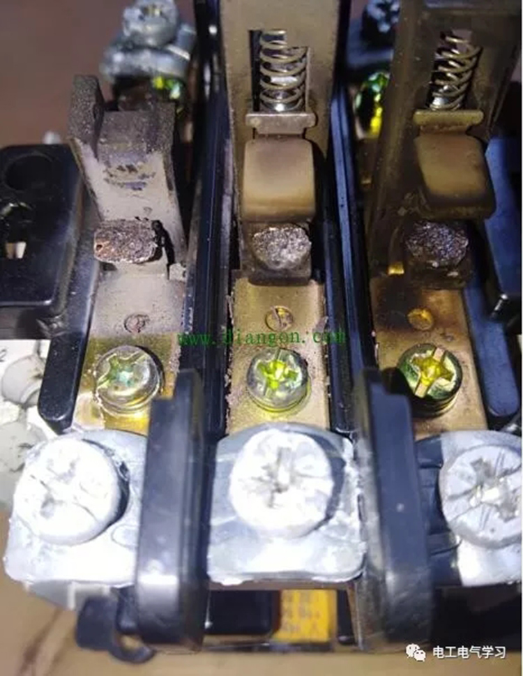 国产亚洲美日韩AV中文字幕无码成人