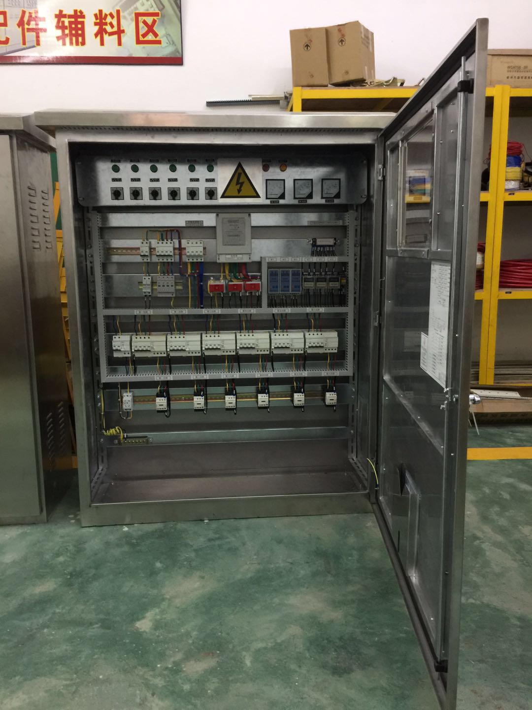 国产亚洲美日韩AV中文字幕无码成人